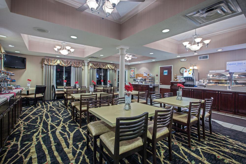 Holiday Inn Express Hotel & Suites Youngstown North-Warren/Niles By Ihg Eksteriør billede