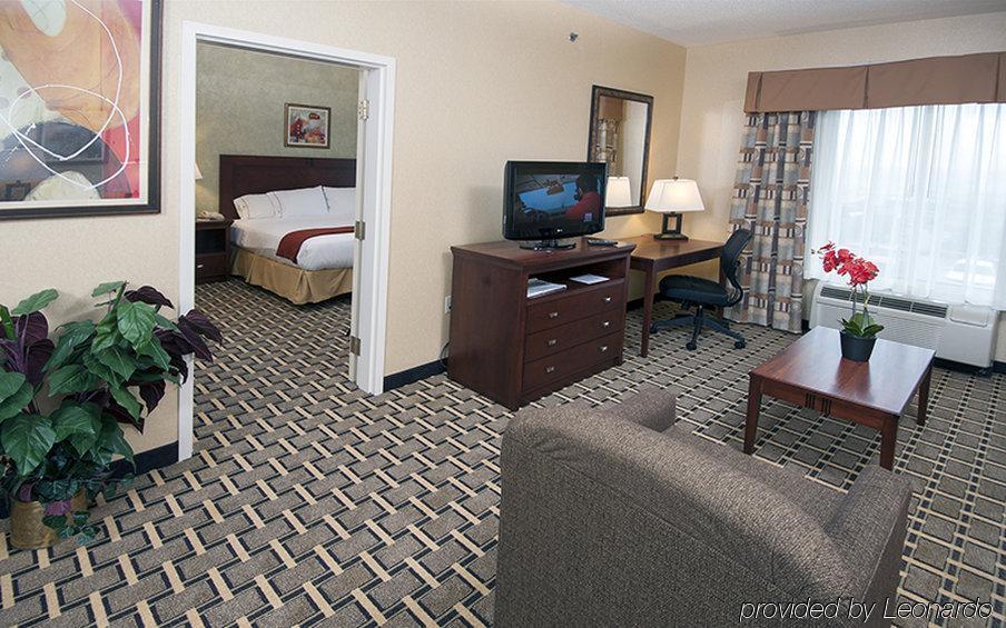 Holiday Inn Express Hotel & Suites Youngstown North-Warren/Niles By Ihg Værelse billede