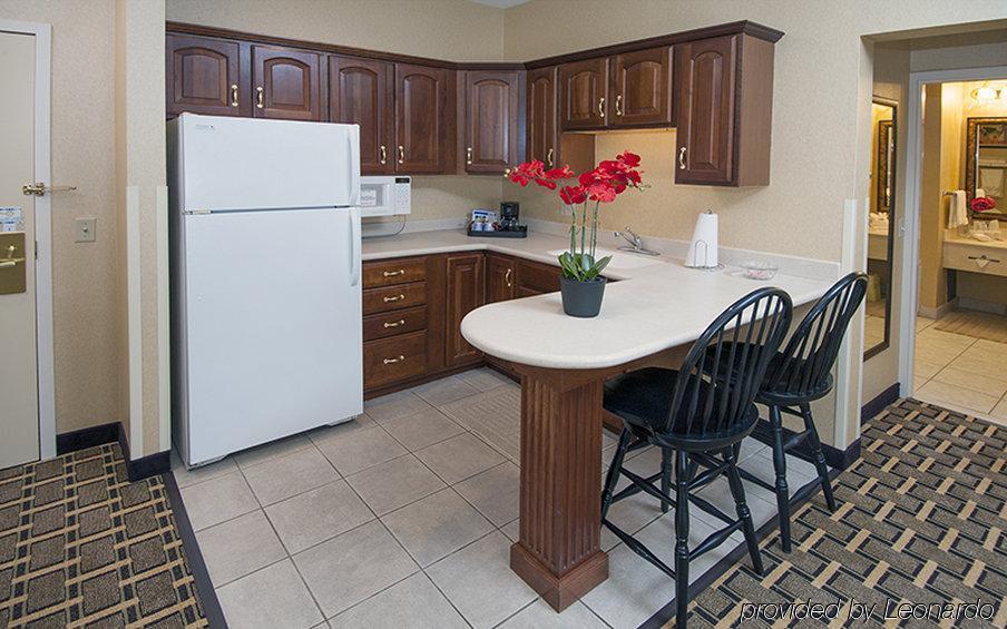 Holiday Inn Express Hotel & Suites Youngstown North-Warren/Niles By Ihg Værelse billede