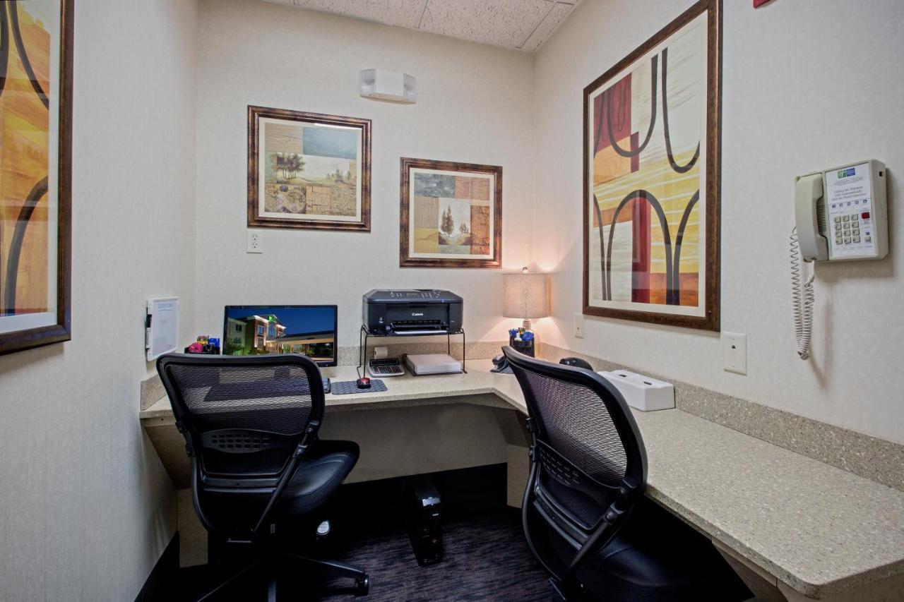 Holiday Inn Express Hotel & Suites Youngstown North-Warren/Niles By Ihg Eksteriør billede