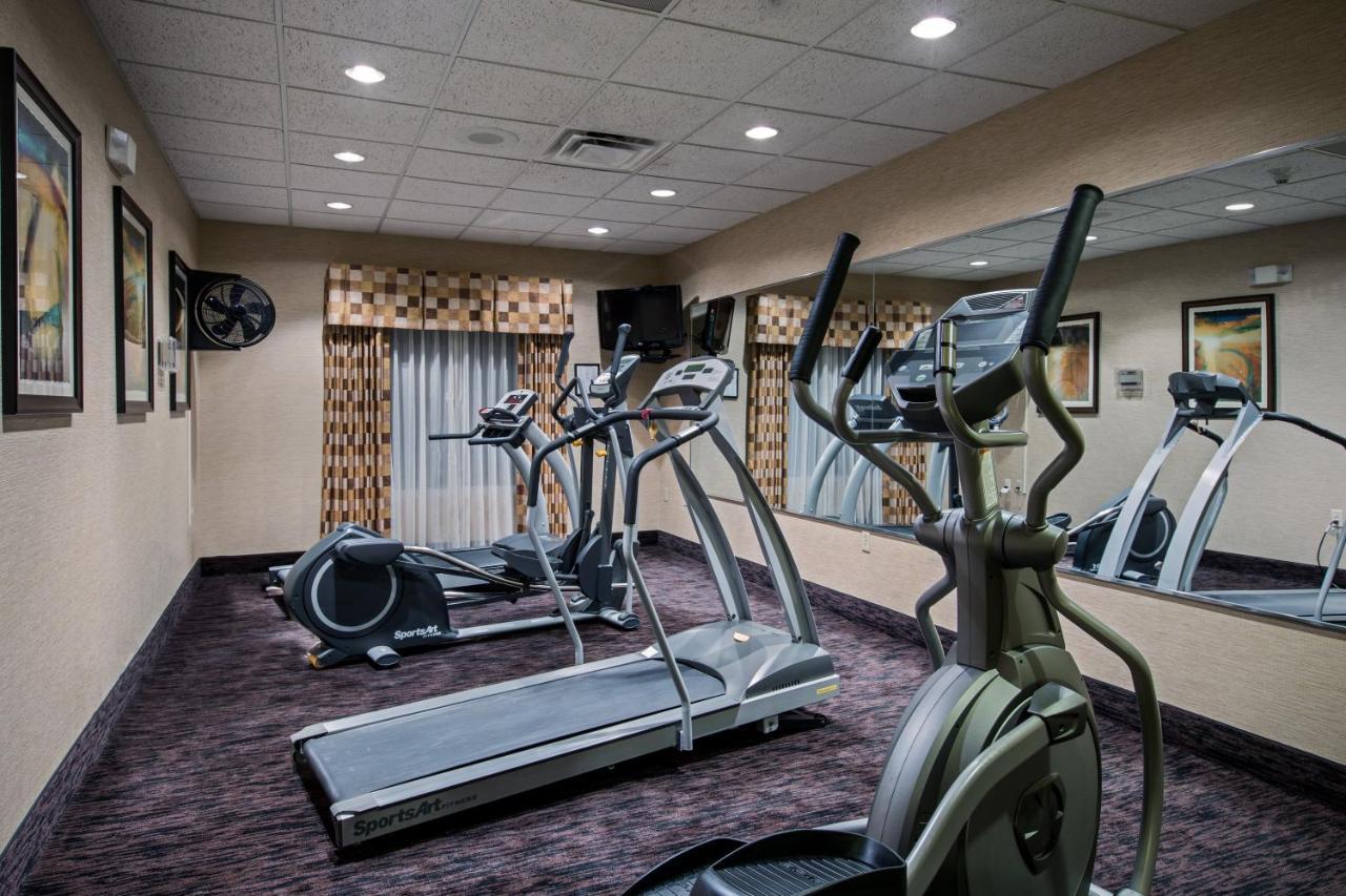 Holiday Inn Express Hotel & Suites Youngstown North-Warren/Niles By Ihg Eksteriør billede